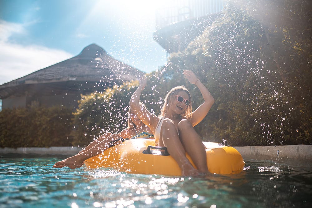 Affording a Summer Holiday: 10 Helpful Tips