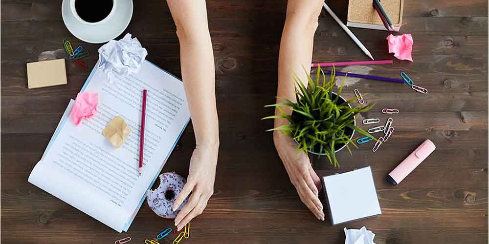 Decluttering-desk