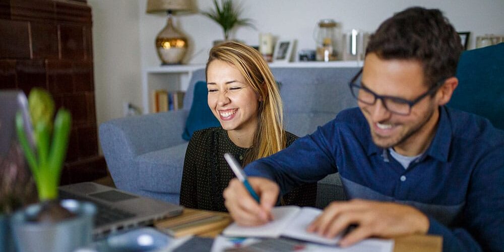 couple-writing