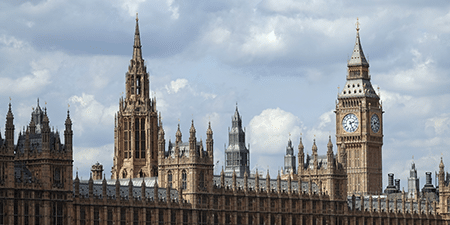 Image of the houses of parliament and big ben.