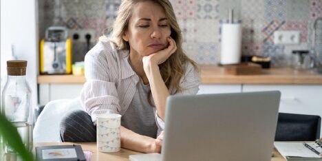 woman-laptop